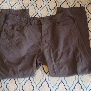 The north face olive size 38 pants